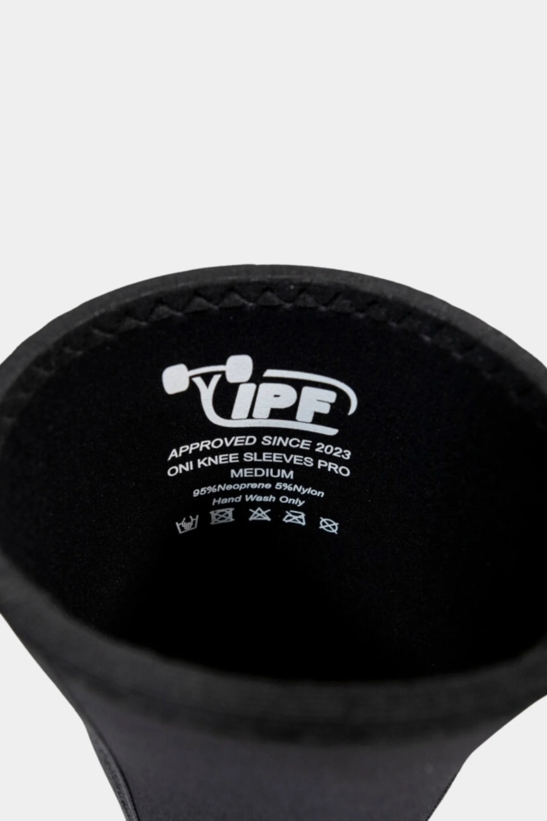 ONI-PRO-Stiff-Knee-Sleeves-IPF-Approved-squat-powerlifting-logo-inside-detail