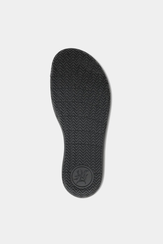 notorious-lift-radix-stealth-powerlifting-shoe-grip-wide-toe-box